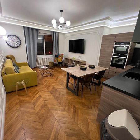 Private Apartments - Champs-Elysees Париж Екстериор снимка