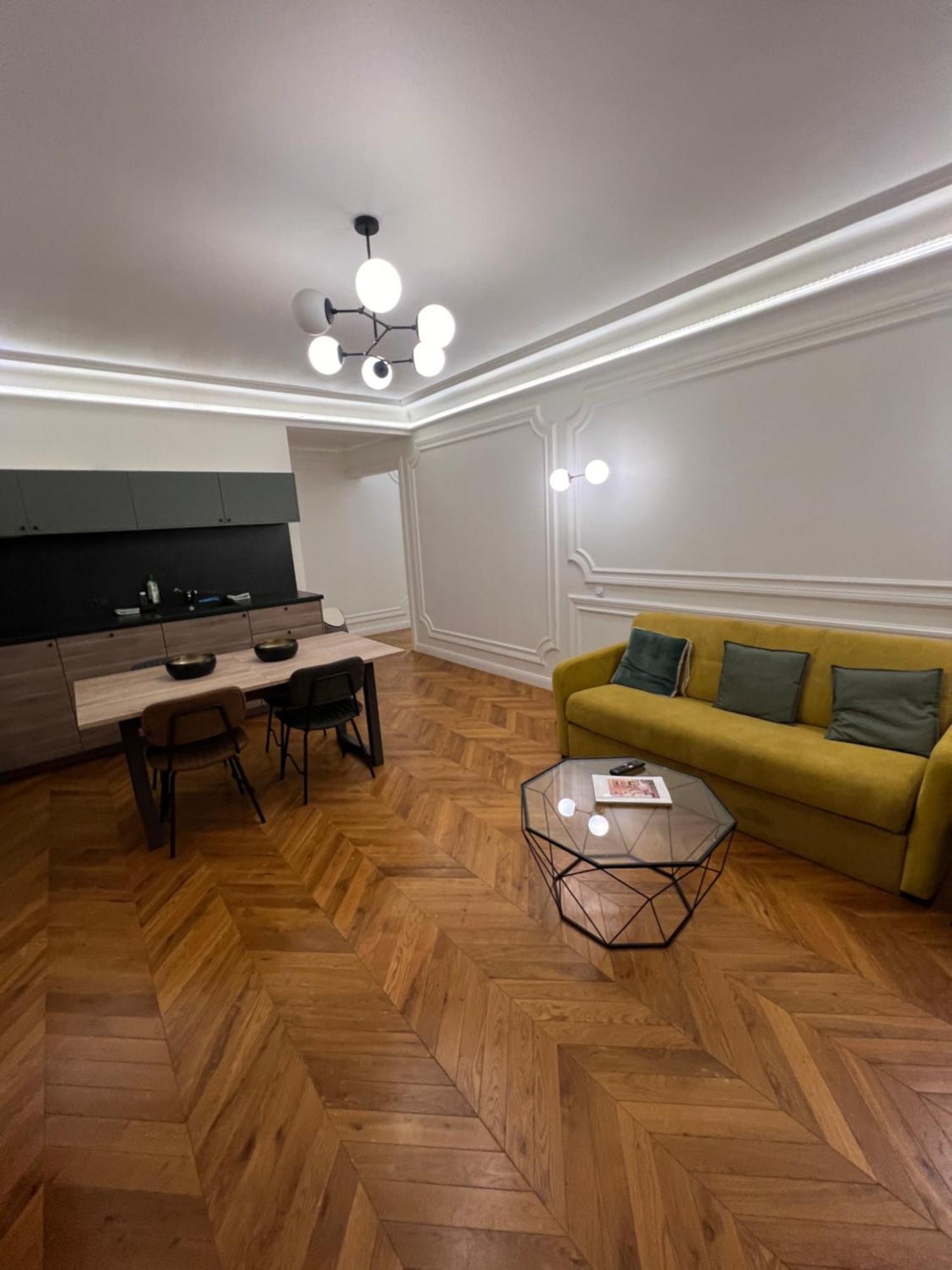 Private Apartments - Champs-Elysees Париж Екстериор снимка